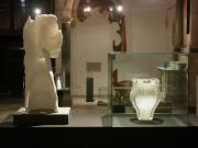 T. Zuccheri, 'Vaso a campana capovolta', vetro=H. Blumenfeld, 'Fiamma', marmo statuario 2005
